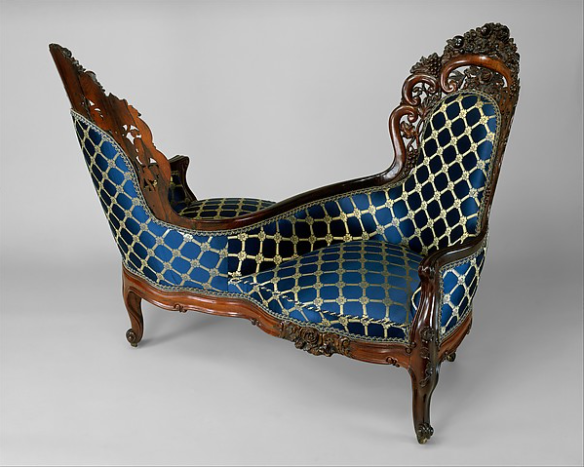 An example of S shaped love seat